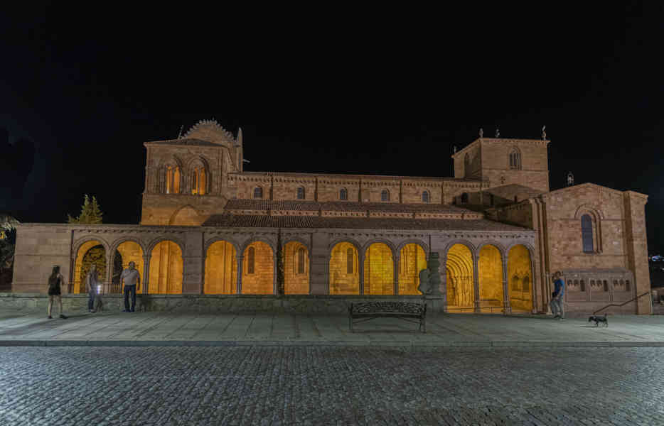 Ávila 044 - basílica de San Vicente.jpg
